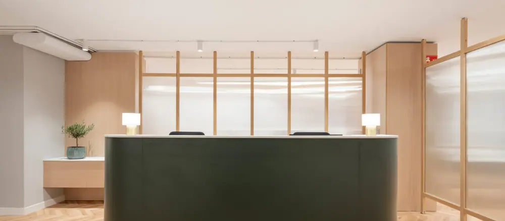 Sala de reuniones de Covelo Asociados en A Coruña